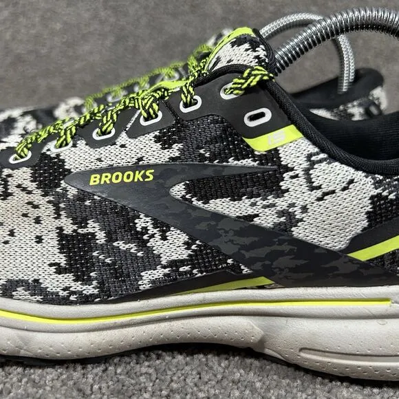 Brooks Ghost 15 White Black Camo Running Shoes 1203801B029 Womens Sz 8.5