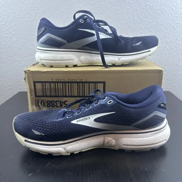 Brooks Ghost 15 Womens 9.5 Shoes Road Running Neutral Responsive Navy Blue White