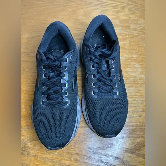 Brooks Ghost 15 Women’s Running Shoes Black Size 7 Medium B Neutral Cushion