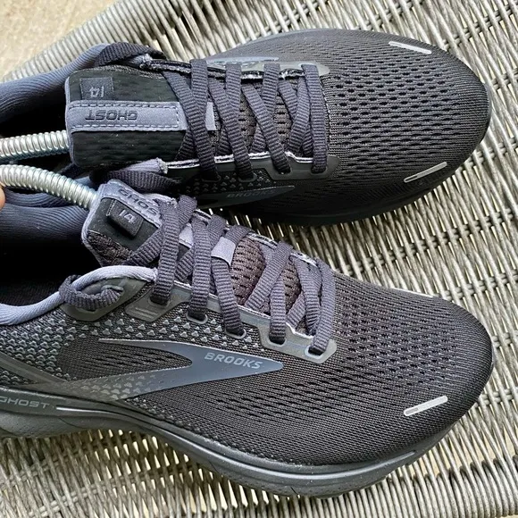 BROOKS Mens Ghost 14 Neutral Running Sneaker Athletic Shoes 8.5 TRIPLE BLACK
