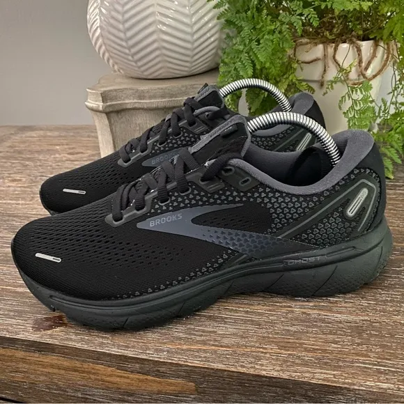 BROOKS Mens Ghost 14 Neutral Running Sneaker Athletic Shoes 8.5 TRIPLE BLACK
