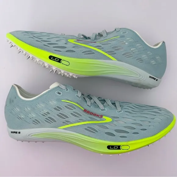Brooks Wire V8 Long Distance Track Spikes in Blue Glow/Nightlife/Red size 11
