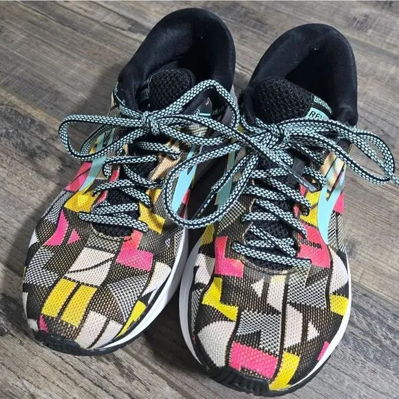 Brooks DNA Revel Running Sneakers Womens Multi-Color Geometric Print Shoes 7.5