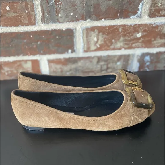 Burberry Leygreen Trench Buckle Ballerina Flats Size 37.5 in Caramel Suede