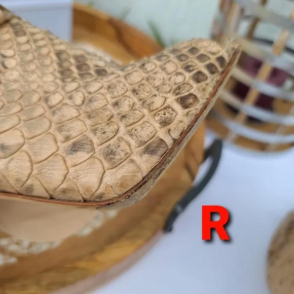 Camilla Skovgaard Python sz 38. Please refer to all photos