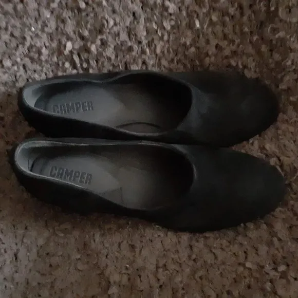 CAMPER-KARA-Black Nubuck Suede Pumps-Shooties-Sz 40-Sz 9.5-NWOB