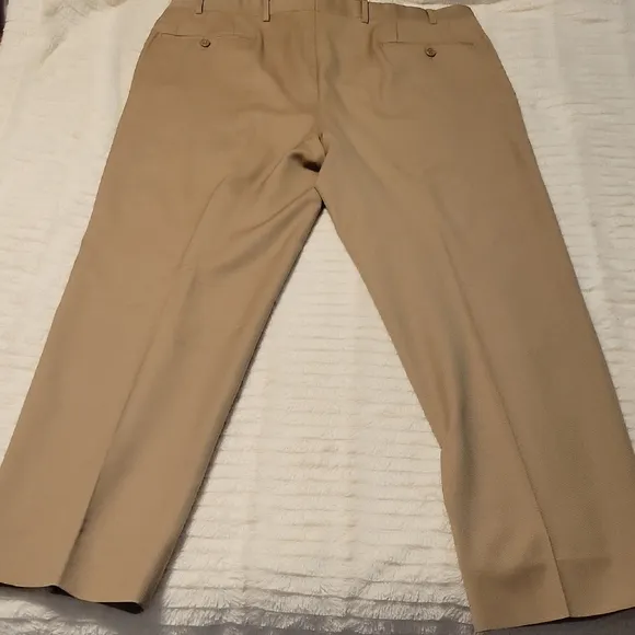 Canali Tan Chinos Classic Flat Front Design - 100% Wool - Made In Italy
