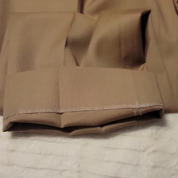 Canali Tan Chinos Classic Flat Front Design - 100% Wool - Made In Italy