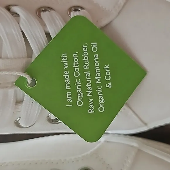 Cariuma sneakers The OCA all white canvas shoe laced shoes sz 8 WM or 6.5 Men's