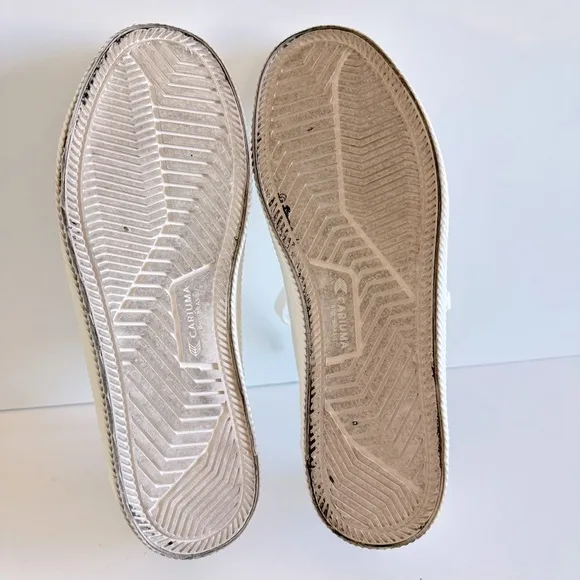 Cariuma The Oca Canvas Sneakers Women Size 8 Unisex Lace Up Comfy Off White