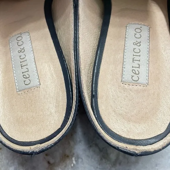 Celtic &amp; Co Navy Blue Leather Mules Minimalist Neutral Office Career Shoes