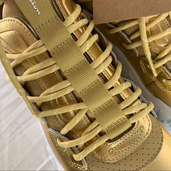 Champion Tank Gold CP100275 Sneaker Shoe 10 9.5