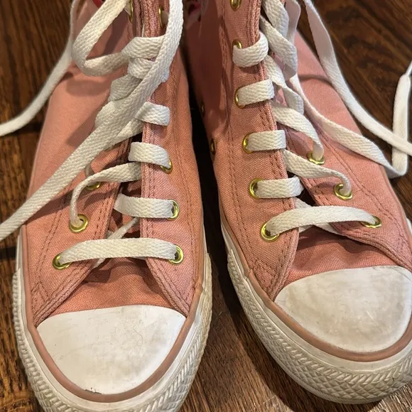 Chick Taylor Converse All Star Bloom and Hummingbird 3D Sneakers Size 5