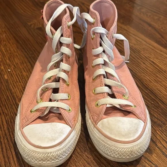 Chick Taylor Converse All Star Bloom and Hummingbird 3D Sneakers Size 5