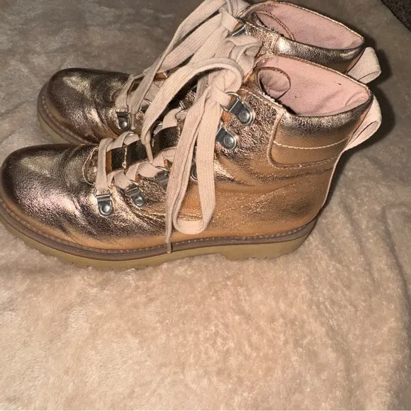 CIRCUS by Sam Edelman Rose Gold/Copper Kinsley Combst Boots Women’s Size 6.6 EUC