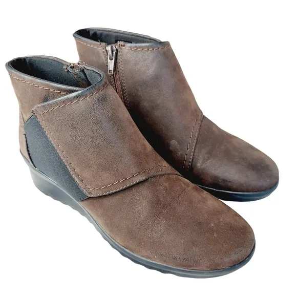 Clarks Caddell Rush Boot Size 6 Brown Leather Low Wedge Distress Comfy Botties