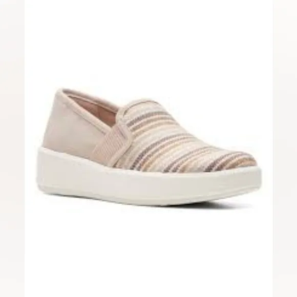 Clarks Collection Double Gore Slip-Ons - Layton Petal