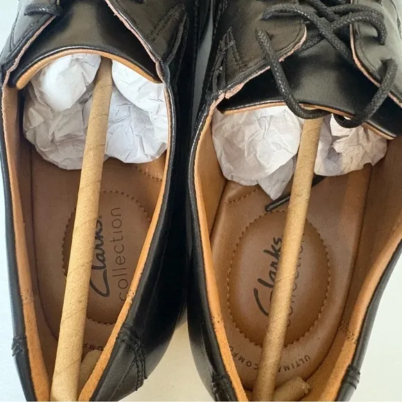 Clarks® Men's  sz 9.5 Wide Black Leather Tilden Cap Dress Shoes New in Box