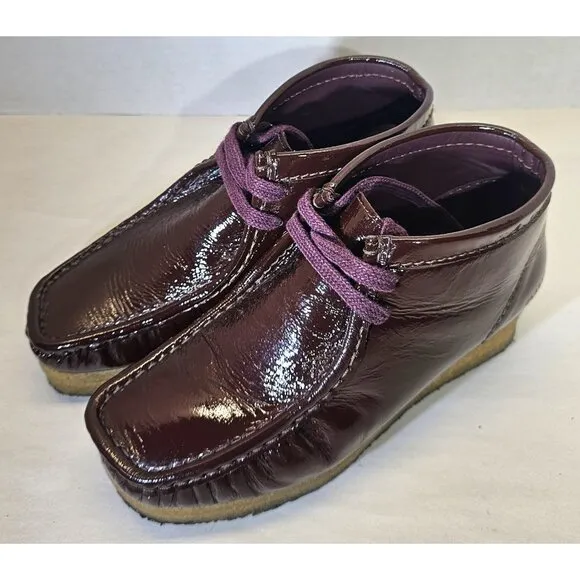 Clarks Women's Originals Wallabee   Maroon Burgundy Patent Shoe Size 7.5
