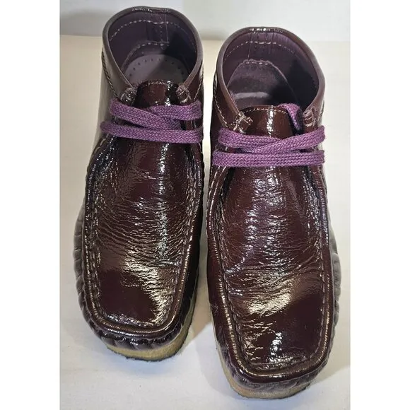 Clarks Women's Originals Wallabee   Maroon Burgundy Patent Shoe Size 7.5