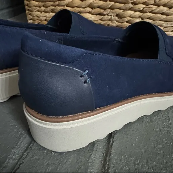 Clarks Women’s Size 8 W  Sharon Dolly Navy Blue Suede Slip On Comfort Shoes NEW