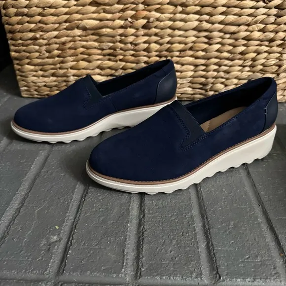Clarks Women’s Size 8 W  Sharon Dolly Navy Blue Suede Slip On Comfort Shoes NEW