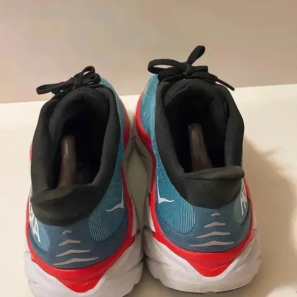 Clifton 8 Running shoes are soft and extremely comfy