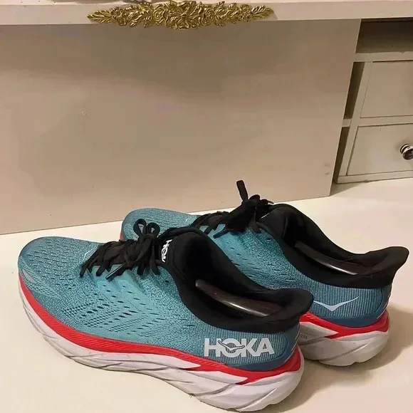 Clifton 8 Running shoes are soft and extremely comfy