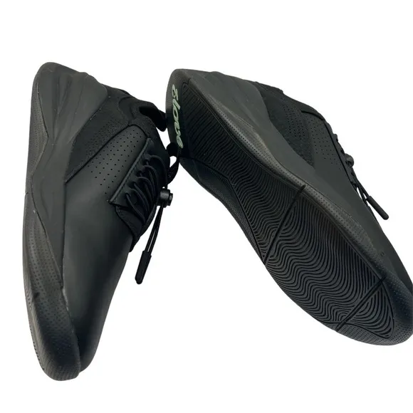 CLOVE All Black Sneaker Blue Bottom  NWOB Woman’s 5.5