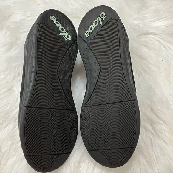 Clove Core Classic All Black Option M/7.5 W/9