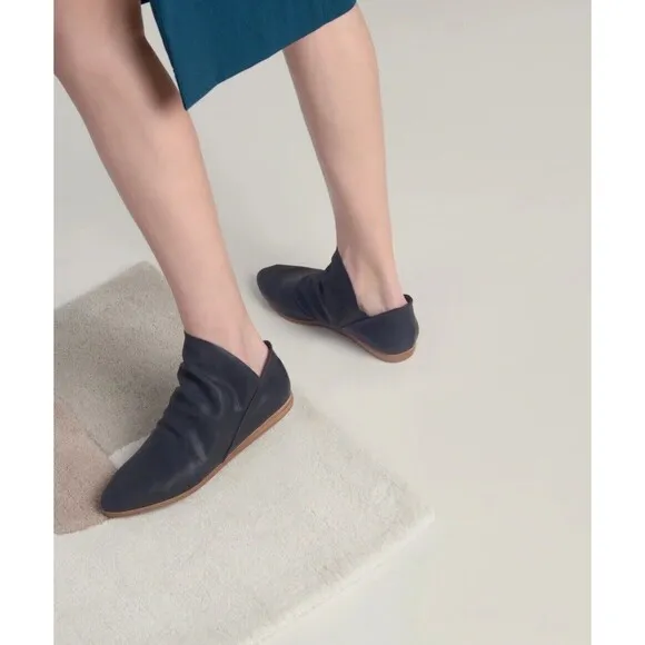 Coclico Pelipa Black Leather Flat Shoes Womens SZ 40/9.5 MSRP $350