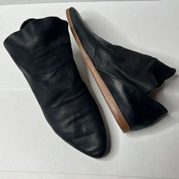 Coclico Pelipa Black Leather Flat Shoes Womens SZ 40/9.5 MSRP $350