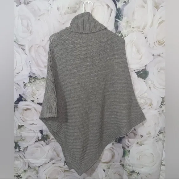COCOGIO Poncho Sweater Wool AlpacaBlend Grey Made In Italy One Size (M-L)