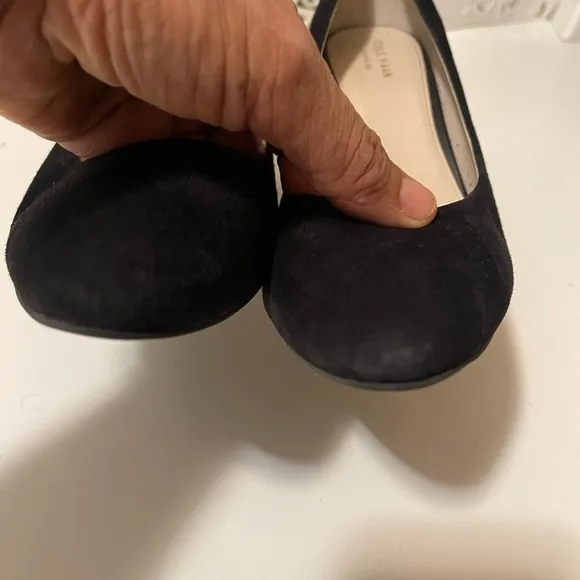 Cole Haan gorgeous thick heels Suede leather shoes