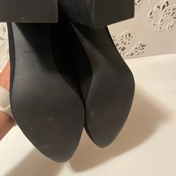 Cole Haan gorgeous thick heels Suede leather shoes