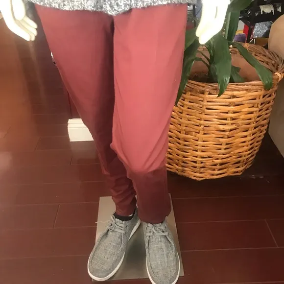 “Complete Outfit” Grey wool sweater by Goodfellow &amp; Co/ Maroon pants