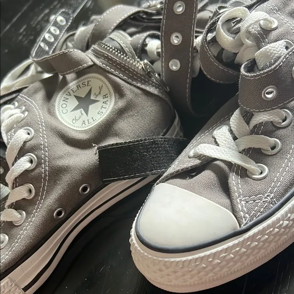 CONVERSE ALL STAR CHUCK TAYLORS High-Top Lace-Up Sneakers