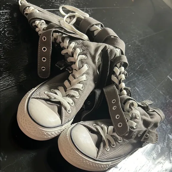 CONVERSE ALL STAR CHUCK TAYLORS High-Top Lace-Up Sneakers