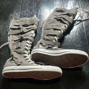 CONVERSE ALL STAR CHUCK TAYLORS High-Top Lace-Up Sneakers