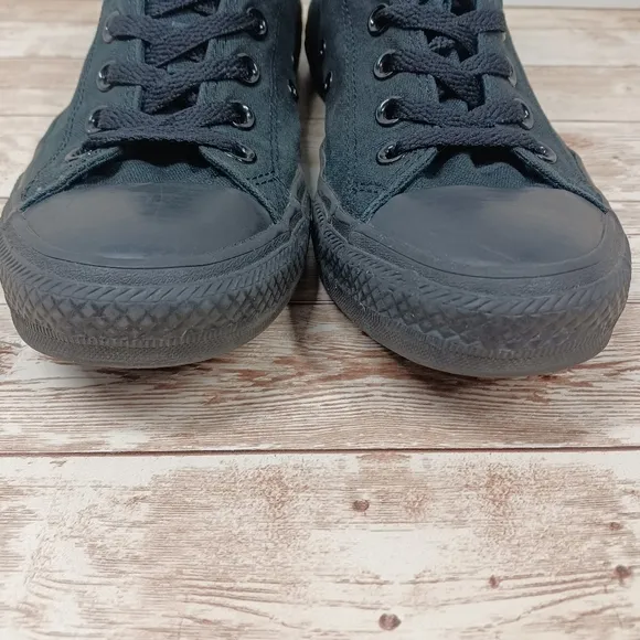 Converse All Star Low Top Black on Black Sneakers Shoes Chuck Taylor Men's 7.5