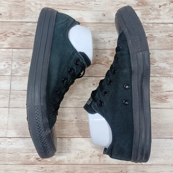 Converse All Star Low Top Black on Black Sneakers Shoes Chuck Taylor Men's 7.5