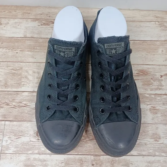 Converse All Star Low Top Black on Black Sneakers Shoes Chuck Taylor Men's 7.5