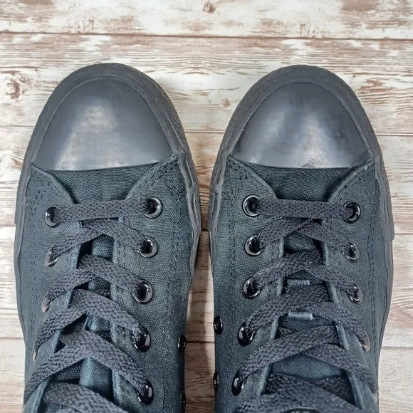 Converse All Star Low Top Black on Black Sneakers Shoes Chuck Taylor Men's 7.5