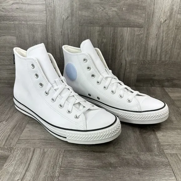 Converse All Star Men's size 11.5 Leather Hightop Shoes