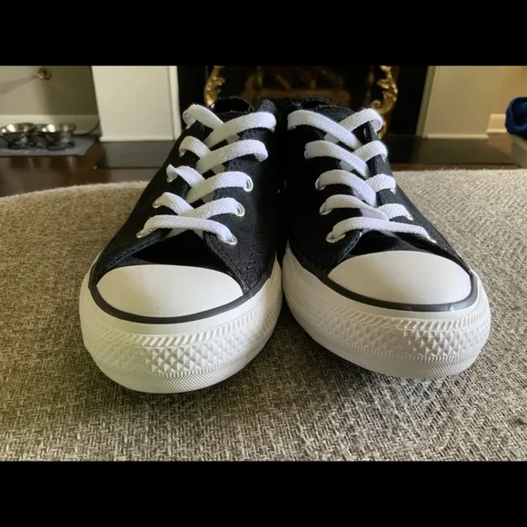 Converse Chuck Taylor All Star 2x Tongue Jr Sz 1.5