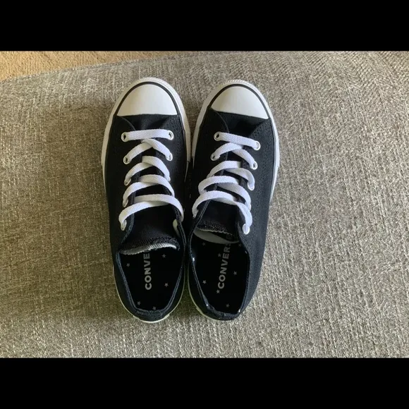 Converse Chuck Taylor All Star 2x Tongue Jr Sz 1.5