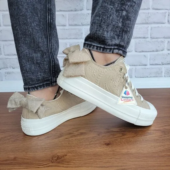 ❤️Converse Chuck Taylor All Star Lift Bow 9.5 Women's Shoes Embroidered A10246C