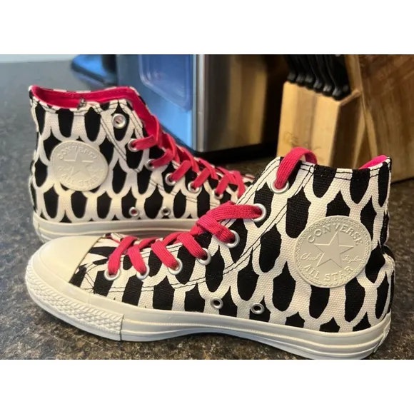 CONVERSE ❤️ Marimekko Black White Designer Sneakers