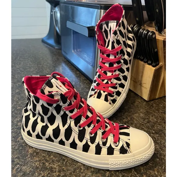 CONVERSE ❤️ Marimekko Black White Designer Sneakers
