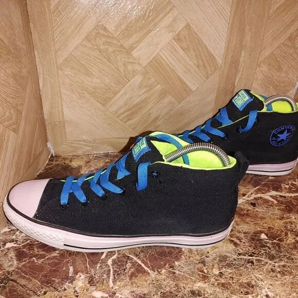 Converse men's All Star chuck Taylor mid shoes black size men 7 women 8.5.   475